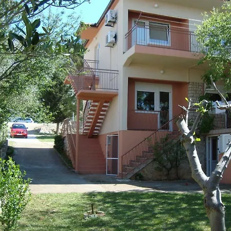 Mihoci Apartamento *
