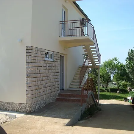 Mihoci Starigrad Paklenica