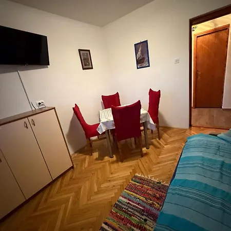 Mihoci Apartament Starigrad Paklenica