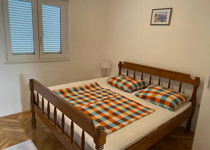 Mihoci Appartamento Starigrad Paklenica